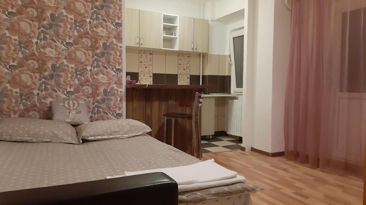 Studio Timpuri Noi 50 Bükreş Dış mekan fotoğraf